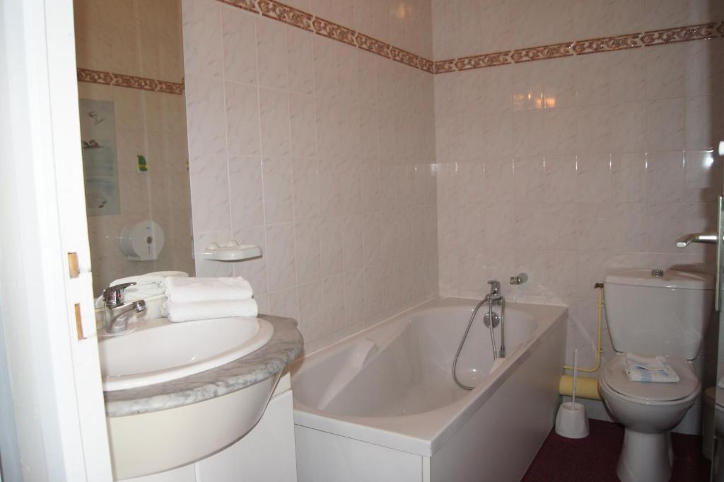 Aux Trois Jean Hotel Le Crotoy Ruang foto